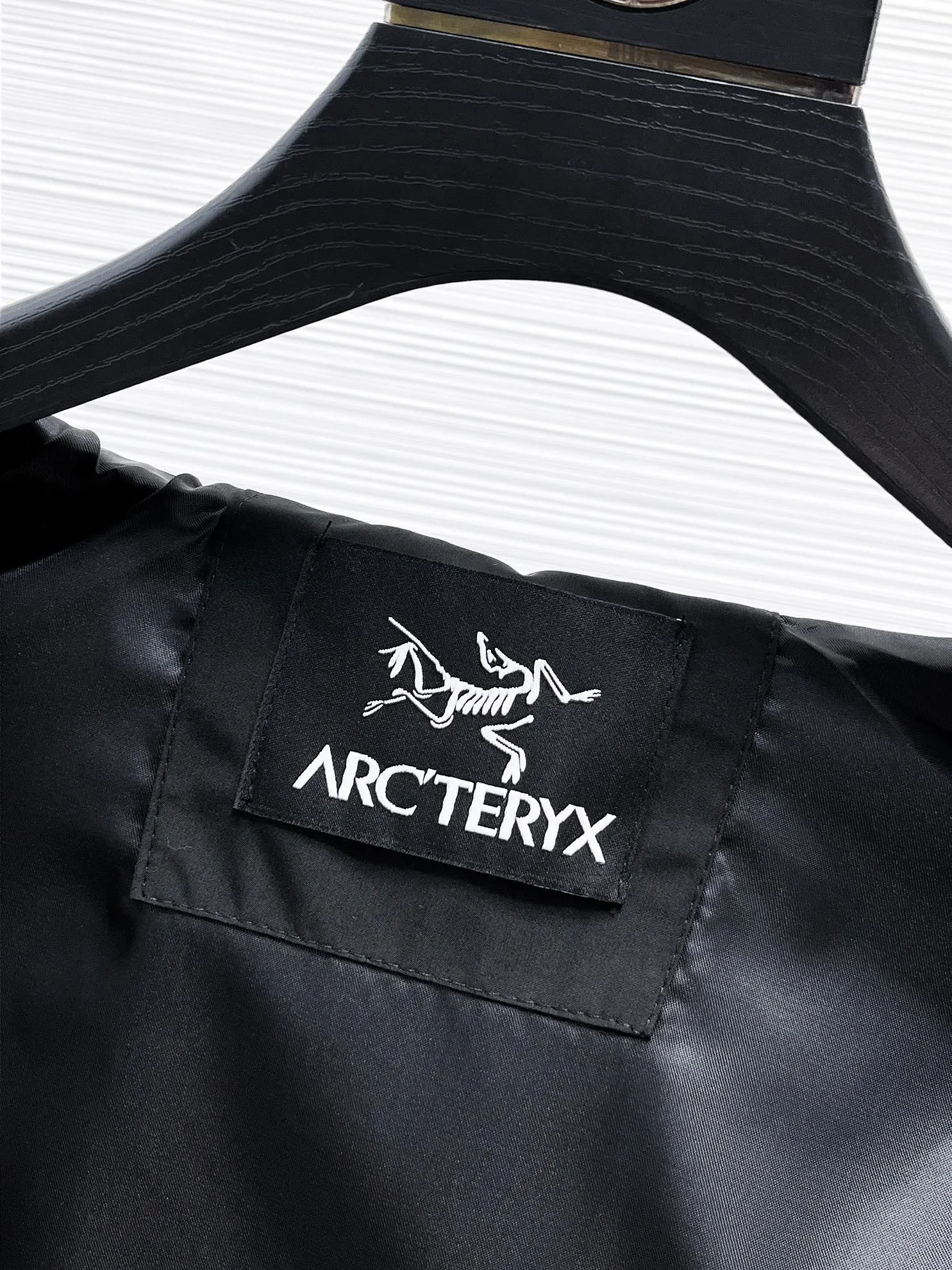 Same Style， ， 2026 New Arrival ， Original Premium Breathable ， ， ， Quality。 ， Sizes：M～3XL，